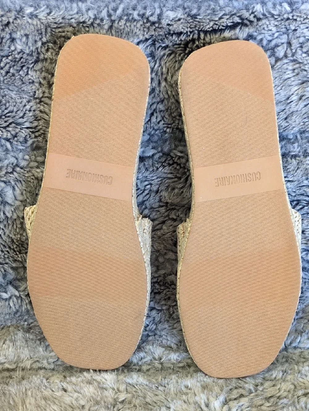Cushionaire Kudos Platform Sandals Women's 8